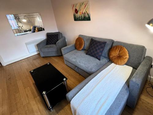 Spacious 2BR Flat with Sofa-Bed in Central Reading