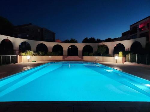 Studio Mezzanine Piscine presqu'île de Giens - Location saisonnière - Hyères