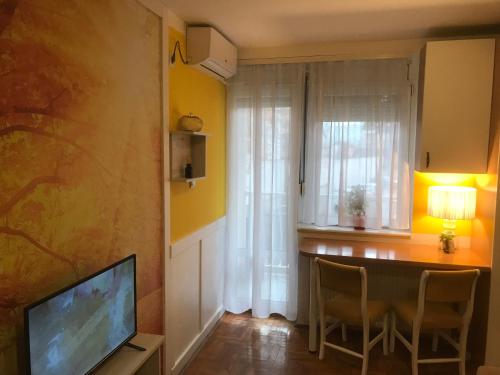 Studio Tina sajam FREE parking in Detelinara