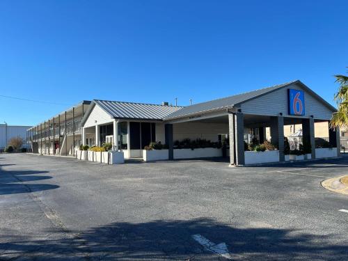 ทัศนียภาพภายนอกโรงแรม, Motel 6 Greenville, NC – ECU-Medical Center in กรีนวิลล์ (NC)