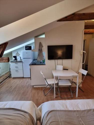 Stockholm City Chic-1-Bedroom Loft for 3 - 914, Estocolmo (foto 8)