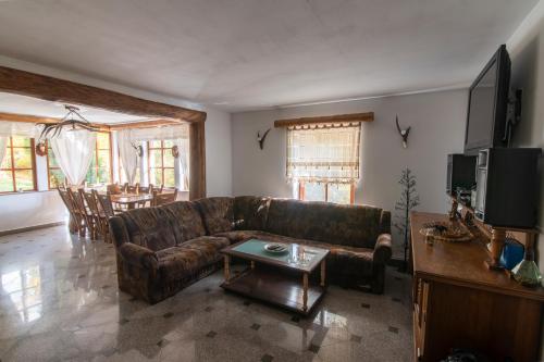Esigman - log cabin in Transylvania, Filia (photo 9)