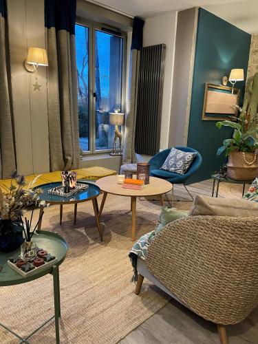 Közös társalgó / TV, La Bastide de Barbizon in Barbizon