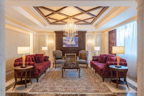 Bar/lounge, Riviera Rayhaan by Rotana Doha near Vegetable and Fish Market