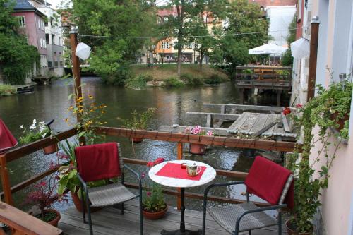 Apartment with Terrace room in Ferienwohnungen Am Breitstrom
