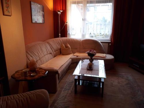 One-Bedroom Apartment with Shower image 10