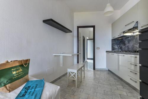 Studio (2 Adults) image 2