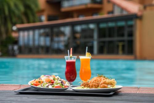 餐飲選擇, San Lameer 10429 - 5 Bedroom Superior - 10 pax - San Lameer Rental Agency in 南布隆姆