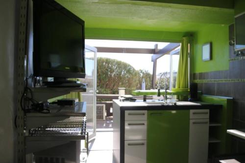 Studio 6, Port Nature 1 au village naturiste, Cap d'Agde (foto 2)