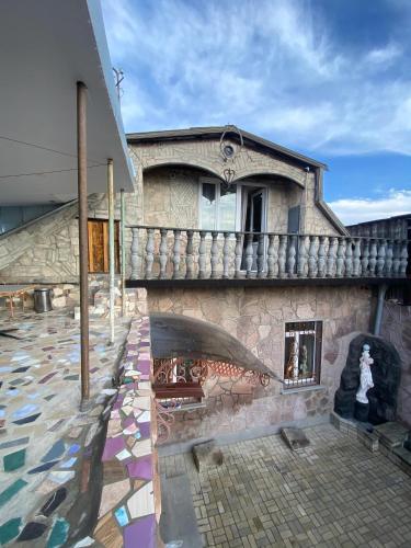 Madoyan Guest house in Gyumri