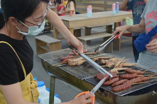 如荷自在 如荷自在