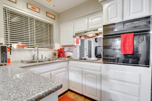 Arlington Home with Patio, Walk to ATandT Stadium! in Arlington, USA