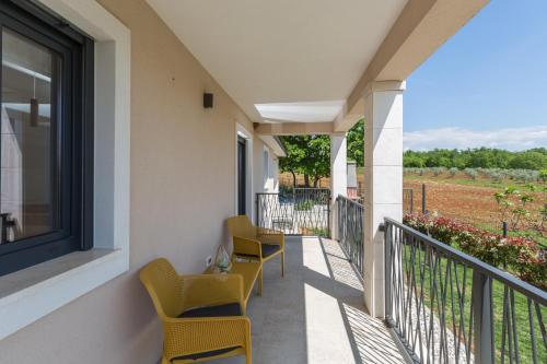 Villa with Garden View image 10