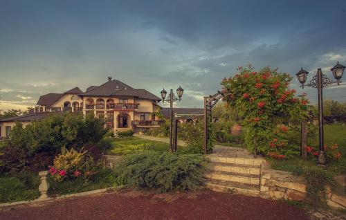 Einrichtungen, Pensiunea Eden in Agapia