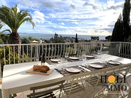 Superbe villa avec piscine et vue mer panoramique