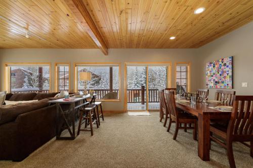 Kinney at Slopeside Village condo in Winter Park, USA