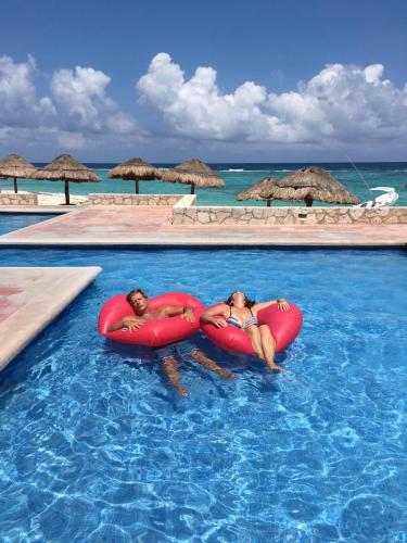 Beachfront Hammock Heaven in Akumal, Mexico