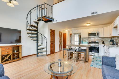 Vernon Township Condo with Balcony Near Ski Lifts! in Vernon Township, USA