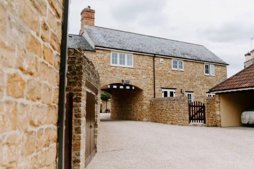 The Loft in Sherborne: central with parking