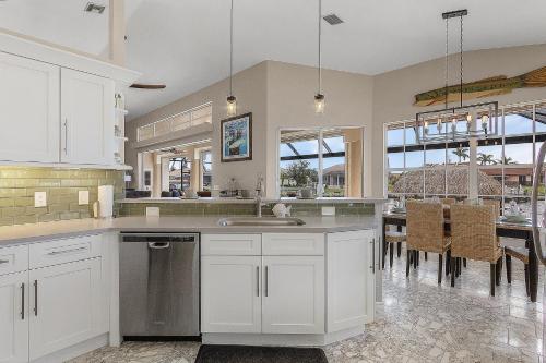 Villa Salty Shoreline Cape Coral - image 12