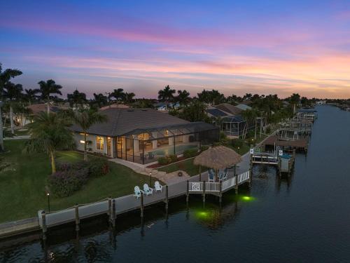 Villa Salty Shoreline Cape Coral - image 9