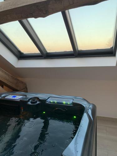 LE CLOS DES LYS - Chambres avec jacuzzi - Nemours in Poligny (Ile-de-France)