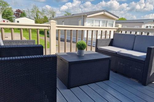 Contemporary home at Tarka Holiday Park Barnstaple