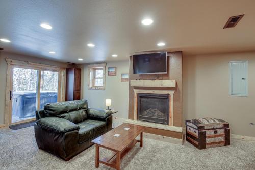 Lead Home with Pool Access 3 Mi to Terry Peak Mtn!, Lead (photo 9)