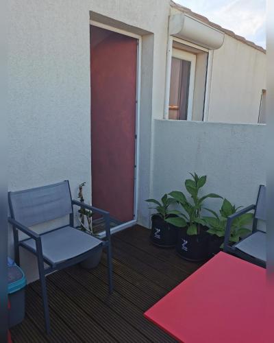 Chambres d'Hotes NATURISTE, Village Naturiste Cap d'Agde, Draps, Serviette, Cafe, Menage inclus en f in Agde