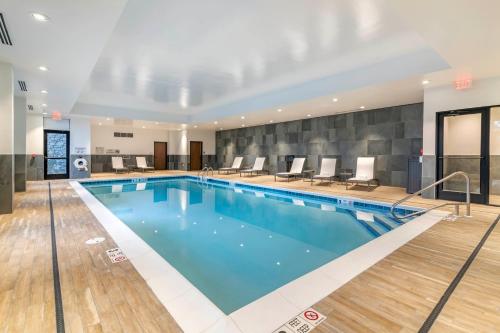 مسبح, Cambria Hotel Lake Placid - Lakeside Resort in Lake Placid City Center