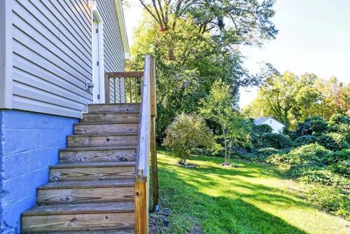 Quaint Newly Renovated Downtown Cottage in Lincolnton, USA