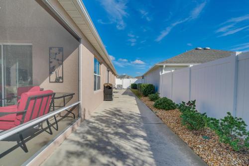 Beautiful Home in The Villages with Screened Lanai!