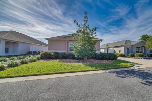 Beautiful Home in The Villages with Screened Lanai!