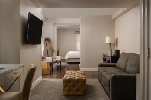 City Lights Suite image 1