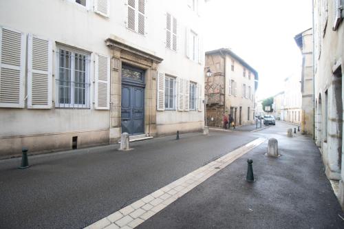 L'authentique Bressan in Bourg-en-Bresse