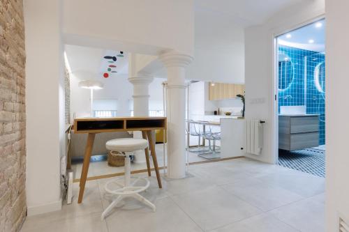 Stylish Apartment near Plaça España, Barcelona (fotografie 9)