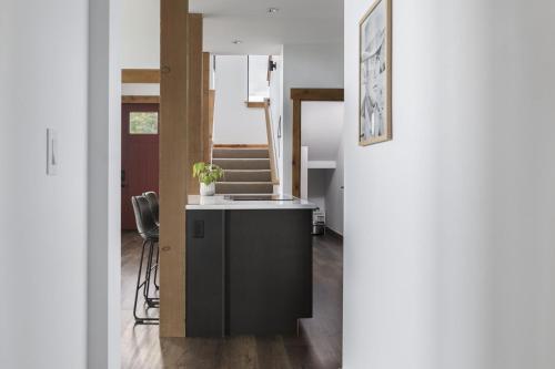 Modern Escape on Ski Hill Rd Modern Escape on Ski Hill Rd