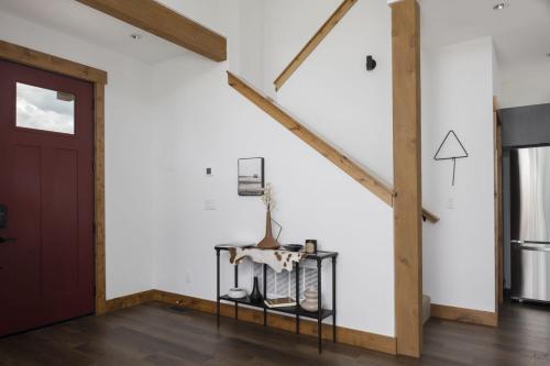 Modern Escape on Ski Hill Rd Modern Escape on Ski Hill Rd