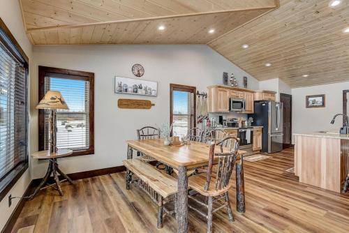 Castle Rock and Buckhorn Beach Lake Home in New Lisbon, USA