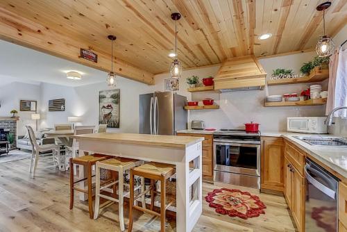 Grace Jo Vacation Home at Tamarack in Wisconsin Dells, USA