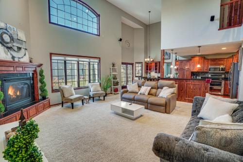 Family Vacation Rental Home about 1 Mi to Okabena Lake