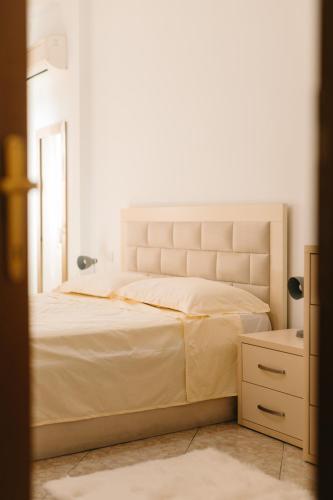Rs Place 1-Bedroom Apartment, Tirana (photo 4)