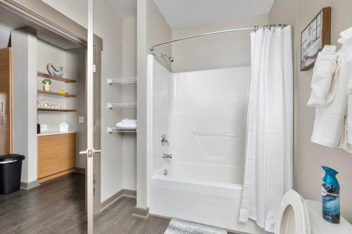 1Br Uptown, Pool, Wine, near Convention Center_311 in Charlotte, USA