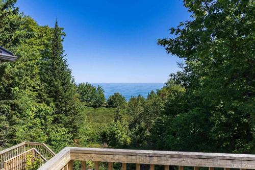 Hidden Haven Seclusion On The Superior Shoreline in Newberry, USA