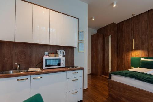 Studio Apartment image 10