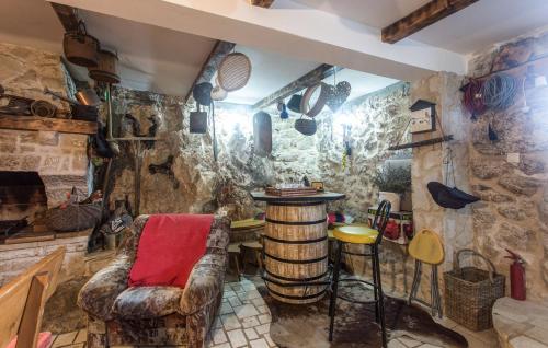 Iekārtas, Villa Brkic with large private pool and playground in Osoje