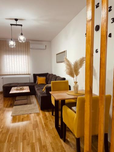 B&B Doboj - Apartman Royal 4 - Bed and Breakfast Doboj