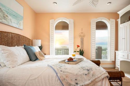 New! Luxurious 3 Bed Sleeps 12 Epic Views Wow in Crystal Beach, USA