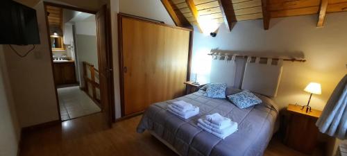 Two-Bedroom Bungalow image 3