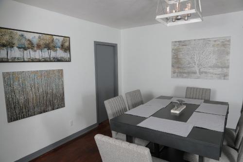 Létesítmények, Mid-Century Comfy-Chic Chateau 3/2 Pet Friendly near Tallahssee Múzeum